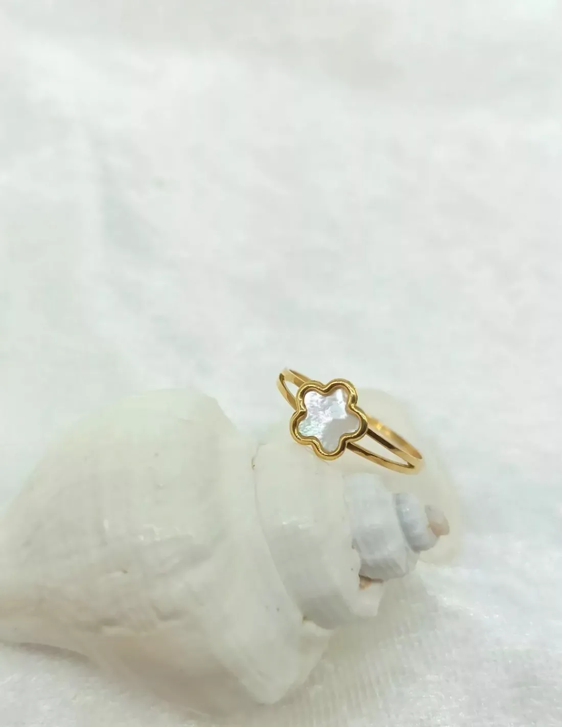 Outlet Anillo forma flor nácar oro 18k - T.14 Anillos De Oro | Anillos