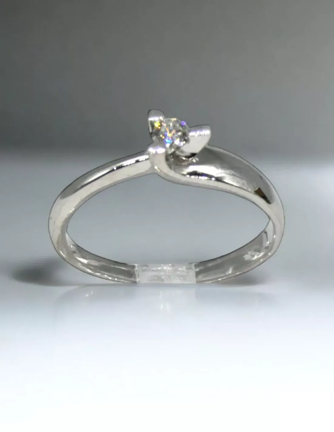 Fashion Anillo solitario de pedida con diamante en tres garras oro blanco 18k - T.12 Anillos Con Brillantes | Anillos De Oro Blanco