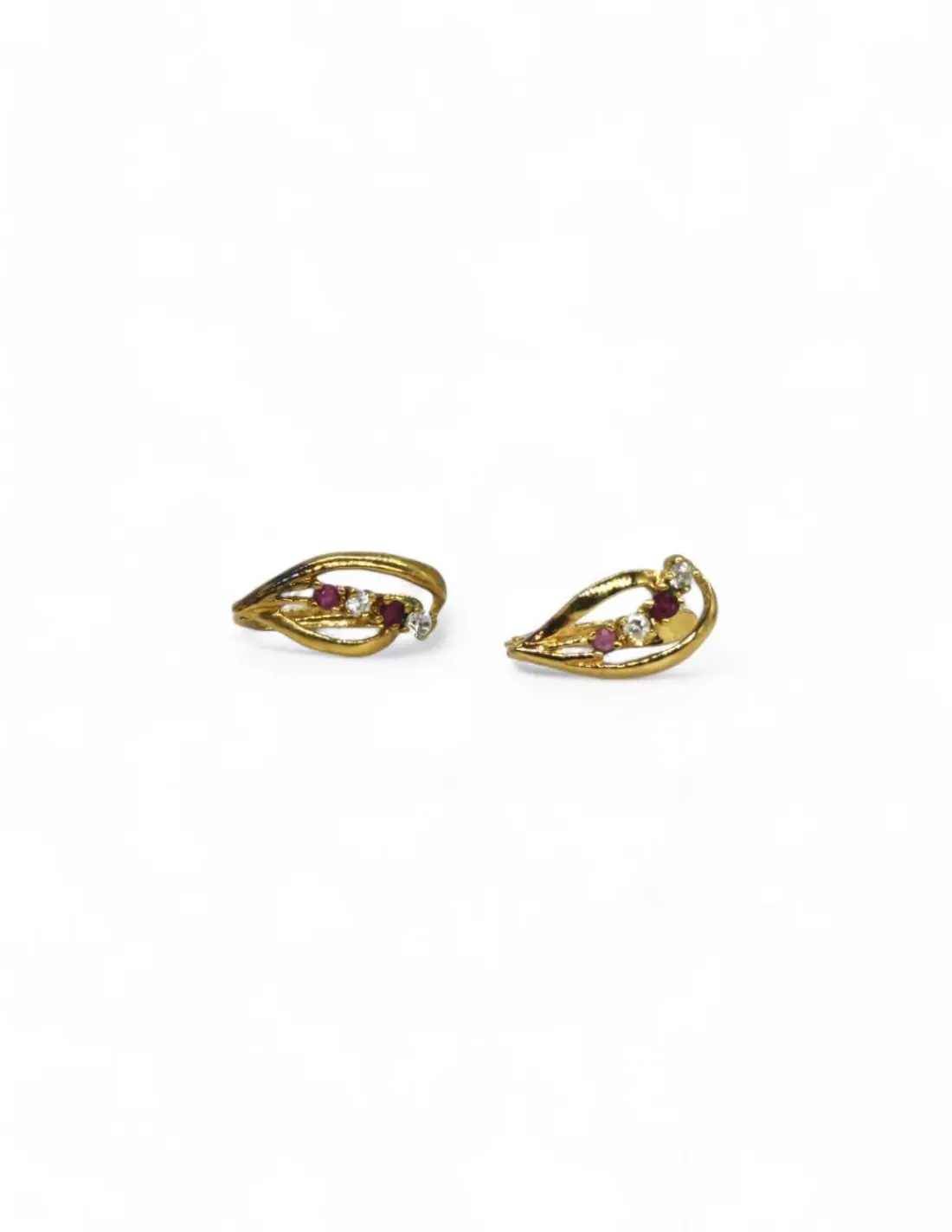 Sale Pendientes en hoja calada con tres circonitas oro 18k Pendientes De Oro