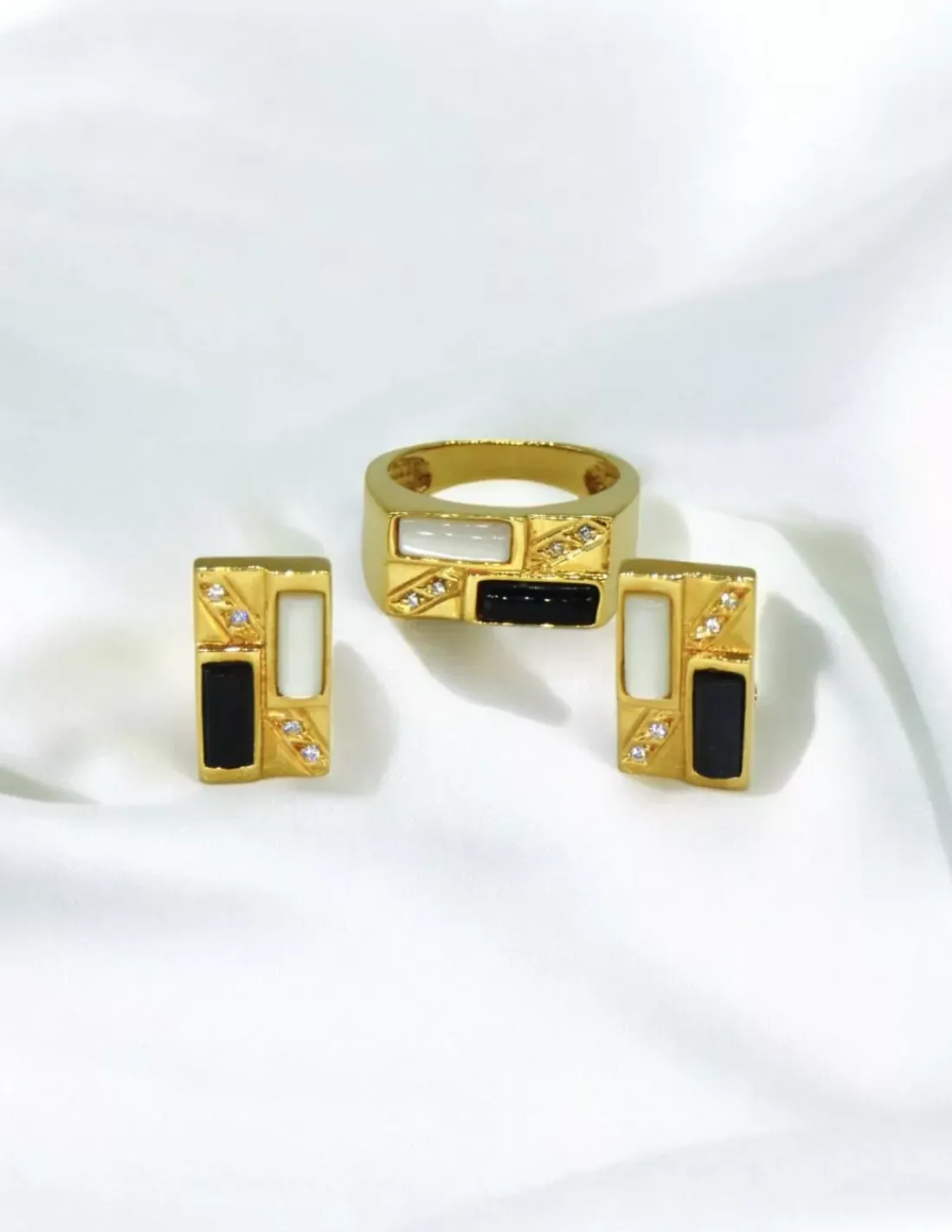 Best Pendientes rectangulares piedra negra y blanca con circonitas oro 18k Pendientes De Oro